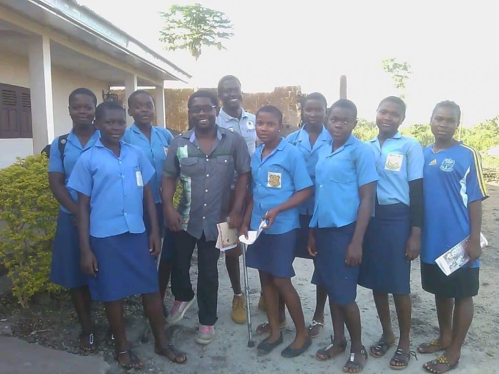 Volontariato in Kenya scuola femminile